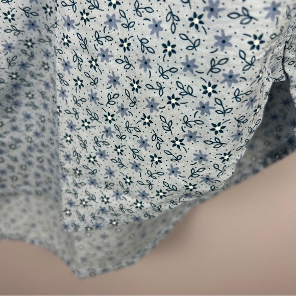 Lands’ End Blue Ditsy Floral Tunic Blouse with Side Pockets Large - Picture 8 of 15